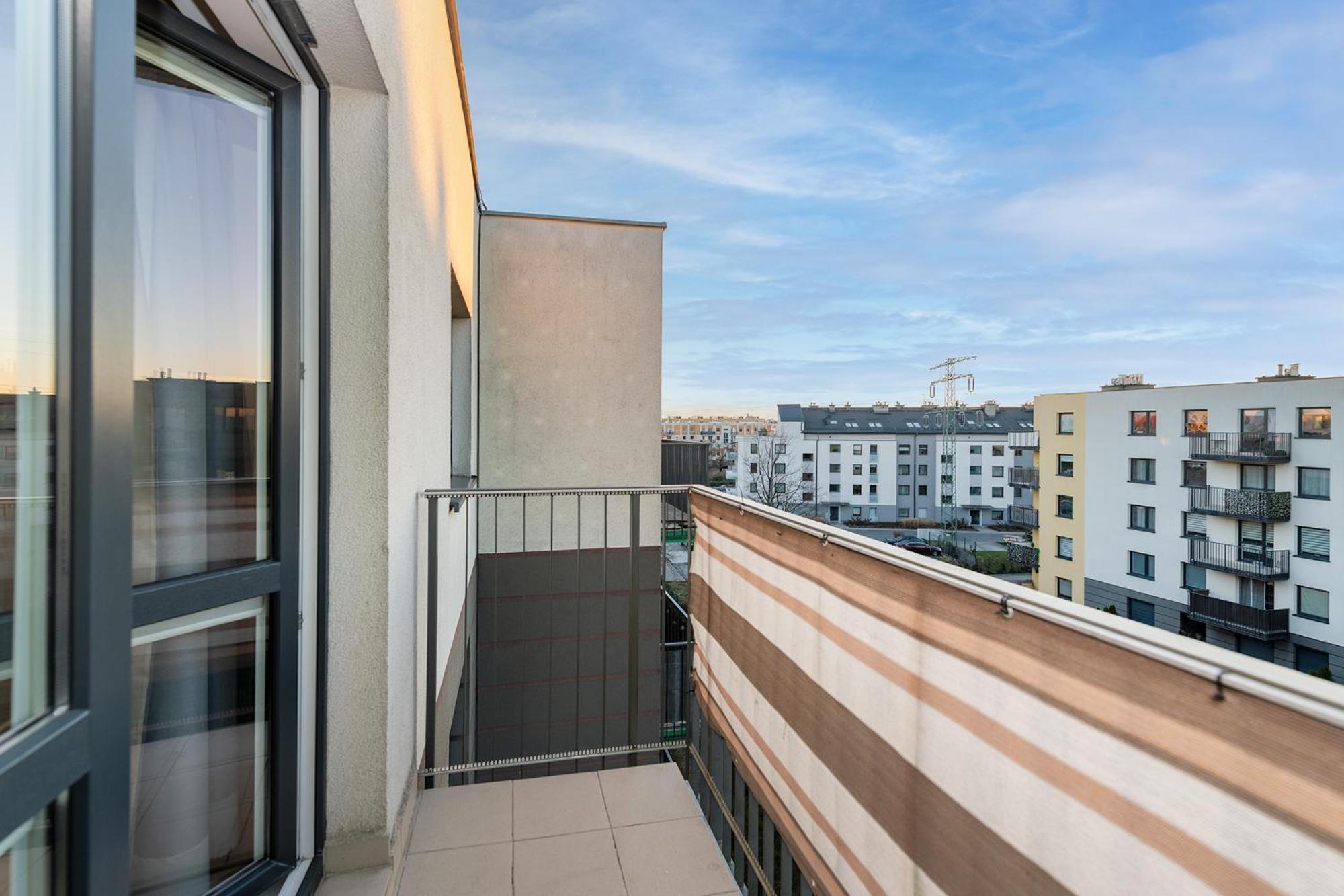 Cozy Corner: Apartment With Wifi And Private Balcony Wrocław Exteriör bild